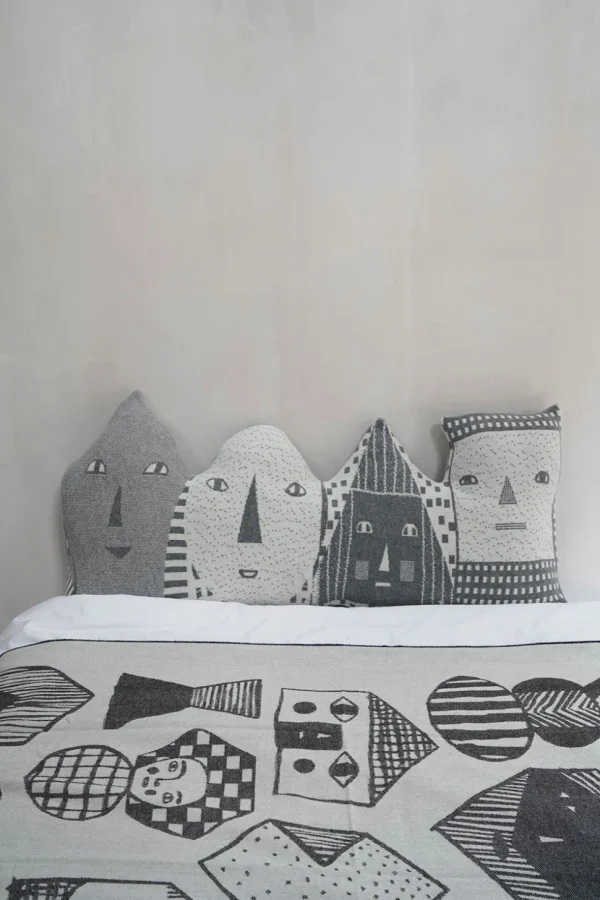 Blankets + Throws>Donna Wilson Allsorts Jumbo Lambswool Throw