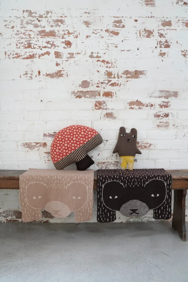 Scarves>Donna Wilson Bear Shawl - Brown