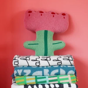 Shaped Cushions | Shaped Cushions>Donna Wilson Flower Shaped Cushion