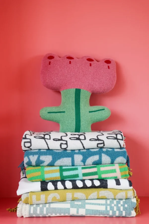 Shaped Cushions | Shaped Cushions>Donna Wilson Flower Shaped Cushion