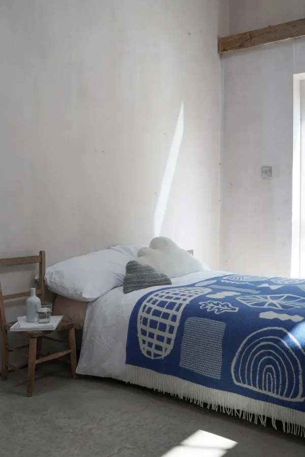 Blankets + Throws>Donna Wilson Forager Throw - Blue & White