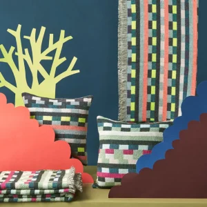 Blankets + Throws>Donna Wilson Glitch Woven Throw - Forest Green