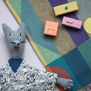 Giant Creatures>Donna Wilson Mini Giant Creature - Grey Wolf