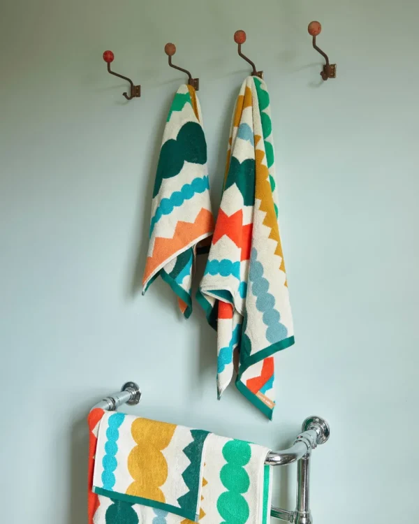 Hand Towels>Donna Wilson Mixed Fizz Hand Towel