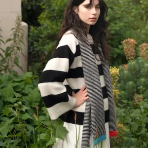 Scarves>Donna Wilson Quartet Scarf - Black & White