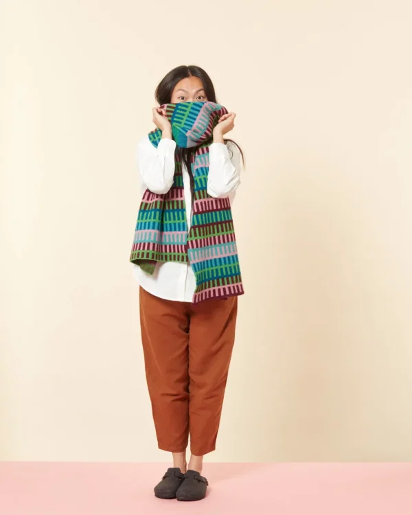 Scarves>Donna Wilson Shiel Blanket Scarf - Claret