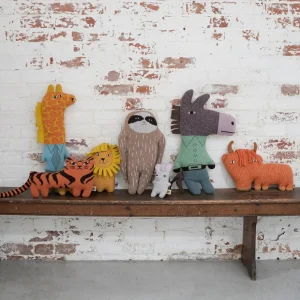Creatures>Donna Wilson Stevie Sloth